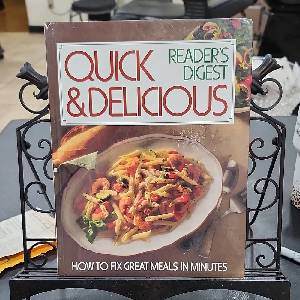 READER'S DIGEST QUICK & DELICIOUS COOKBOOK